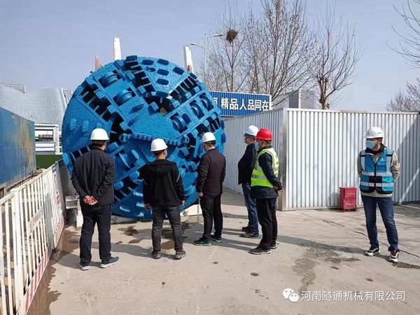 ����ף��֣�ݵ���12����21.4�׳���ˮϸɰ���е������ͨ��˳����ᣡ(ͼ3)